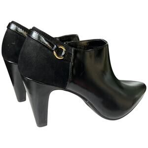 Bandolino Women's 9M Black Zipper Pumps High Heels Gold Detail